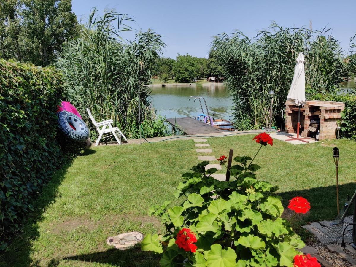Tobak Vendeghaz Villa Békésszentandrás Bagian luar foto